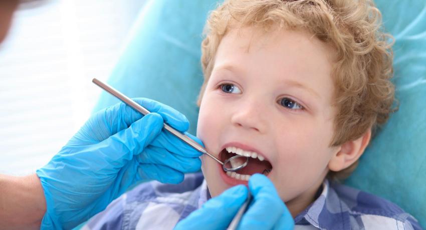  Нужно ли исправлять молочные зубы, ведь они все равно выпадут?
